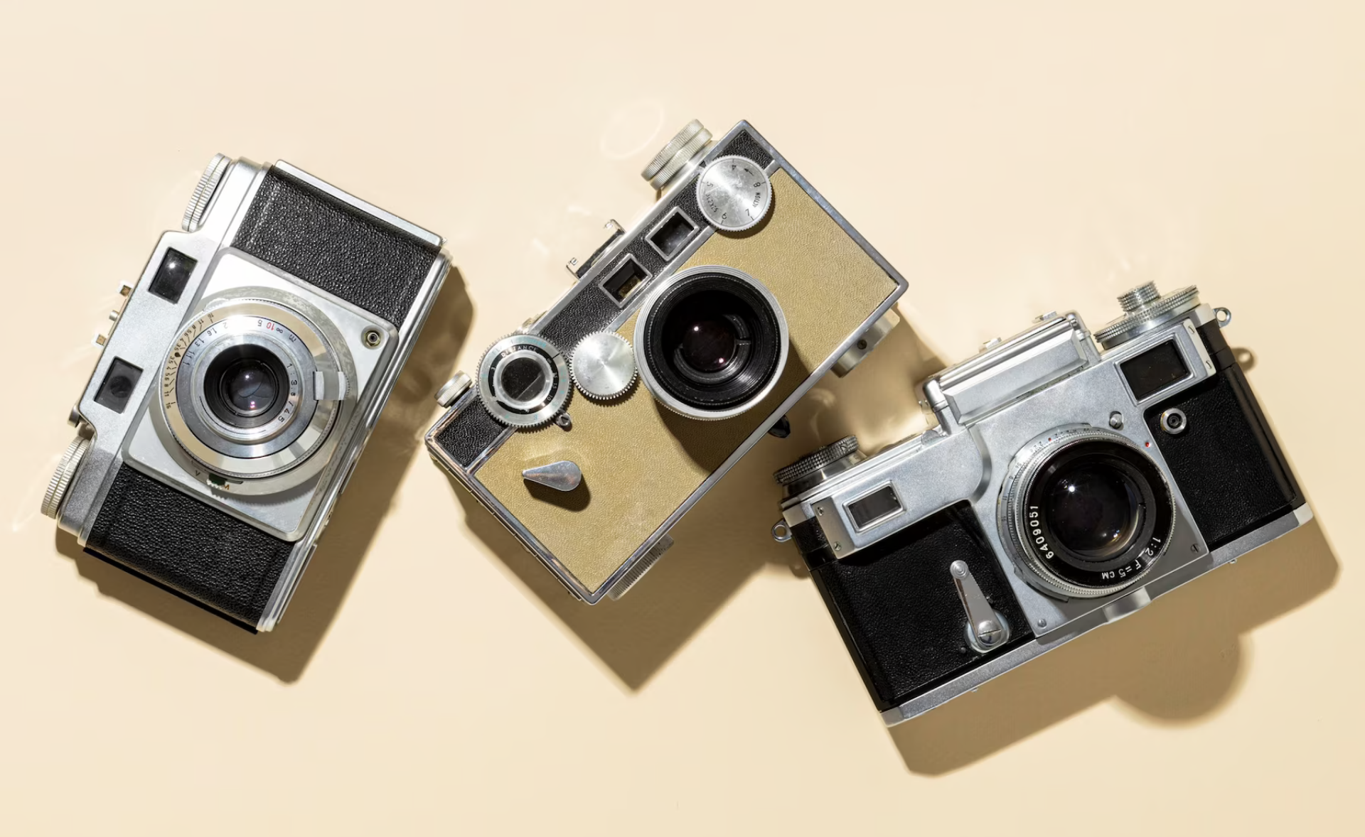 25 Ideas of What You Should Do With That Old Camera Collecting