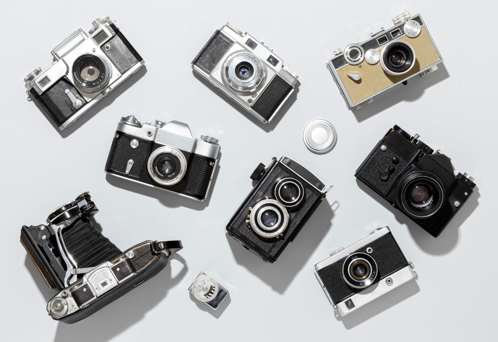 The Timeline of Evolution of the Camera from the 1600s to 21st Century –  Capture